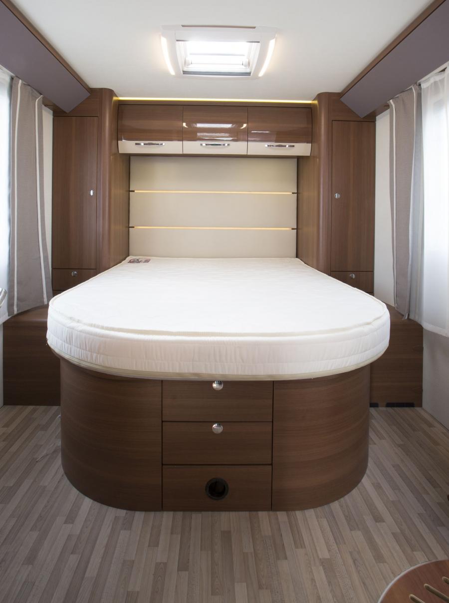 Интерьер LMC Cruiser Comfort 2016 года  (фото 3 из 6)